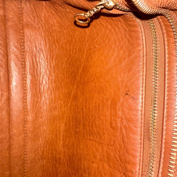 Vintage Coach Taylor Shoulder Bag - Picture 7 of 10